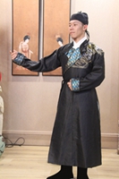 �廨Բ����  ��������