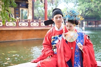 A������������