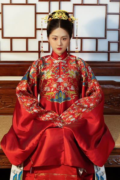 �չȼǷ�ױ������ ��������