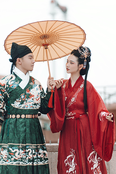 ��ɫ�廨����  ��������